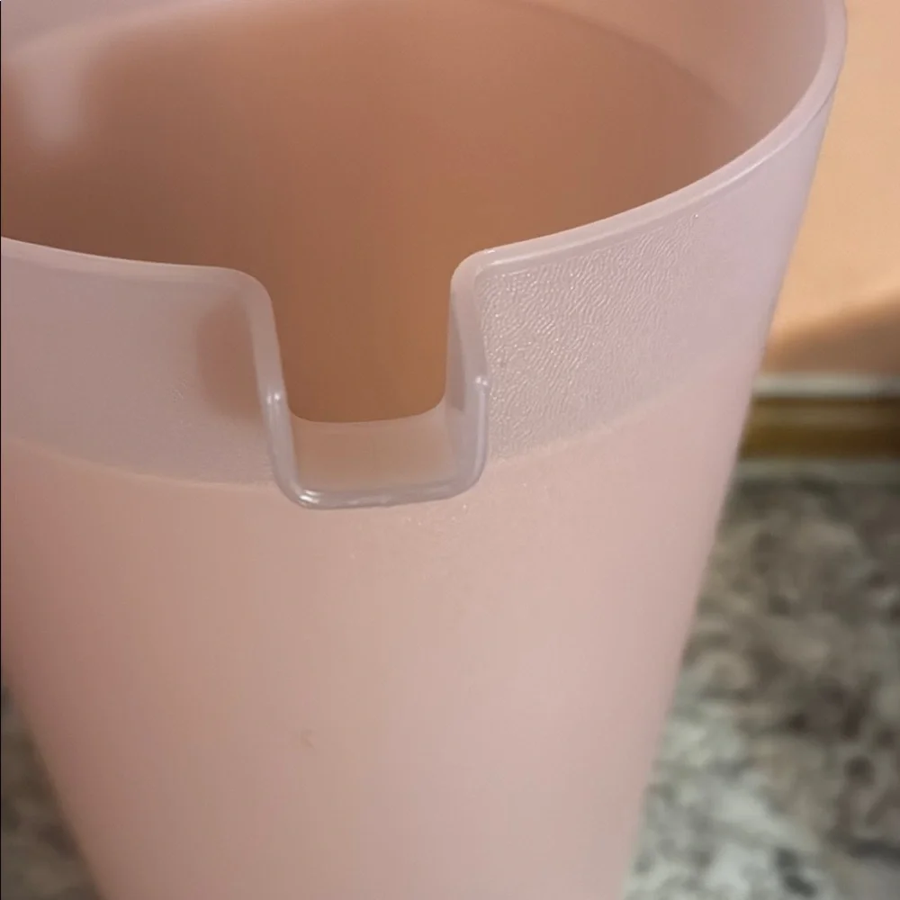 Pink Plastic Pitcher - Picture 5 of 7